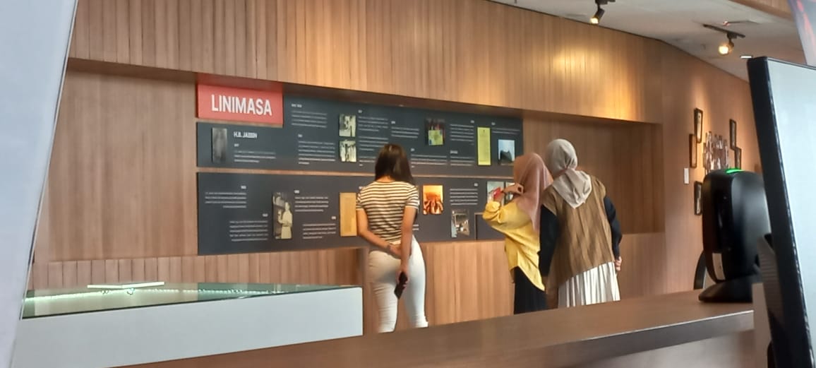 Pameran Ulang-Alik Ke Masa Lalu